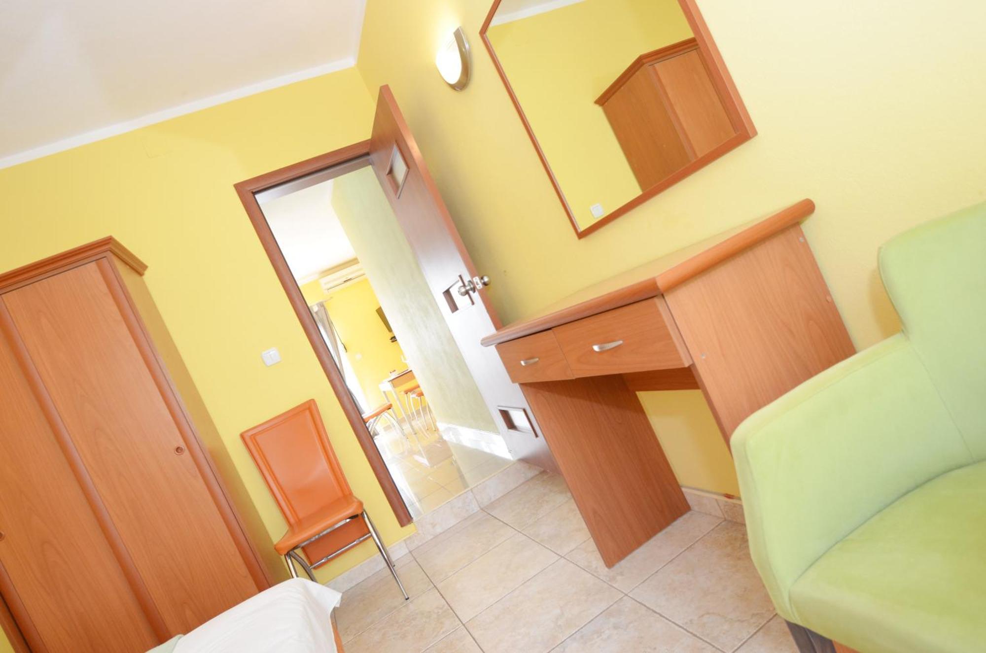 Apartments Dinko Zifra تيفات الغرفة الصورة