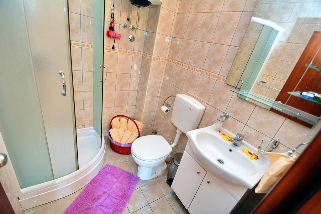 Apartments Dinko Zifra تيفات المظهر الخارجي الصورة